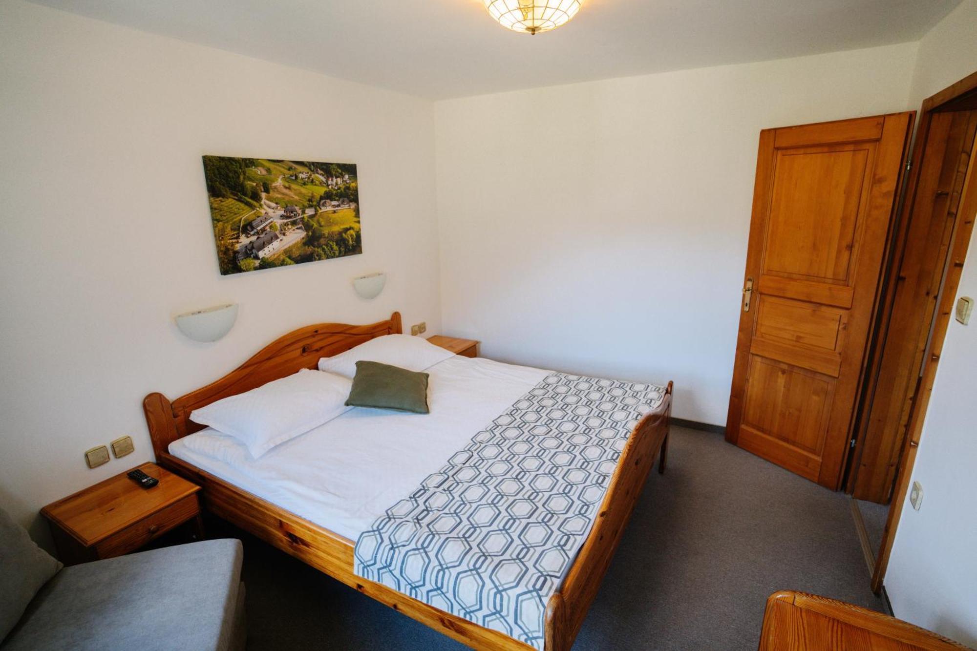 Guesthouse Jelenov Greben ポドチェトルテク エクステリア 写真